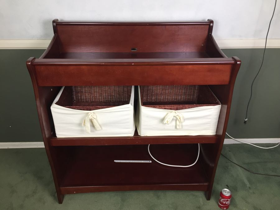 Wooden Baby Changing Table With Baskets [Photo 4]