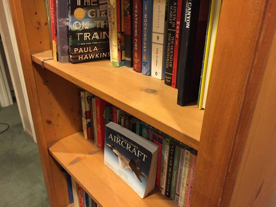 Wooden Pine Bookcase Bookshelf Without Books [Photo 2]