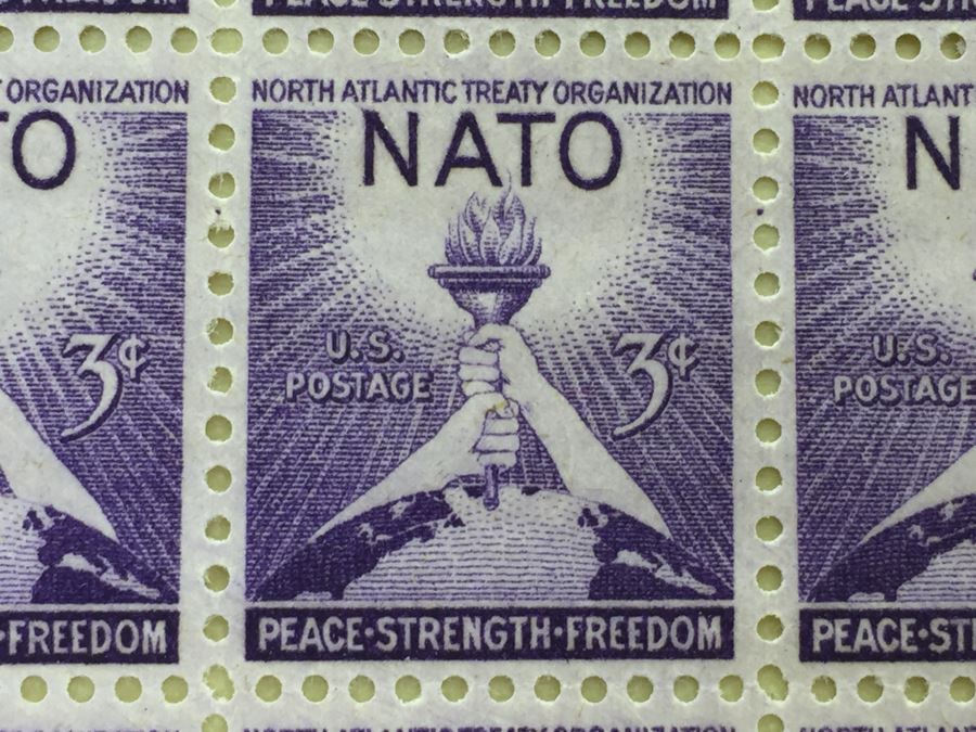 Mint Postage Stamp Sheet 1952 3 Cent NATO North Atlantic Treaty Organization [Photo 3]
