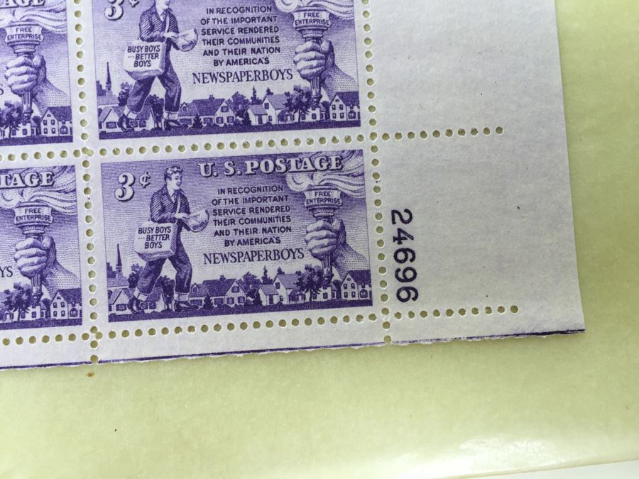 (4) Mint Postage Stamp Sheet 1952 3 Cent Newspaper Boys [Photo 10]