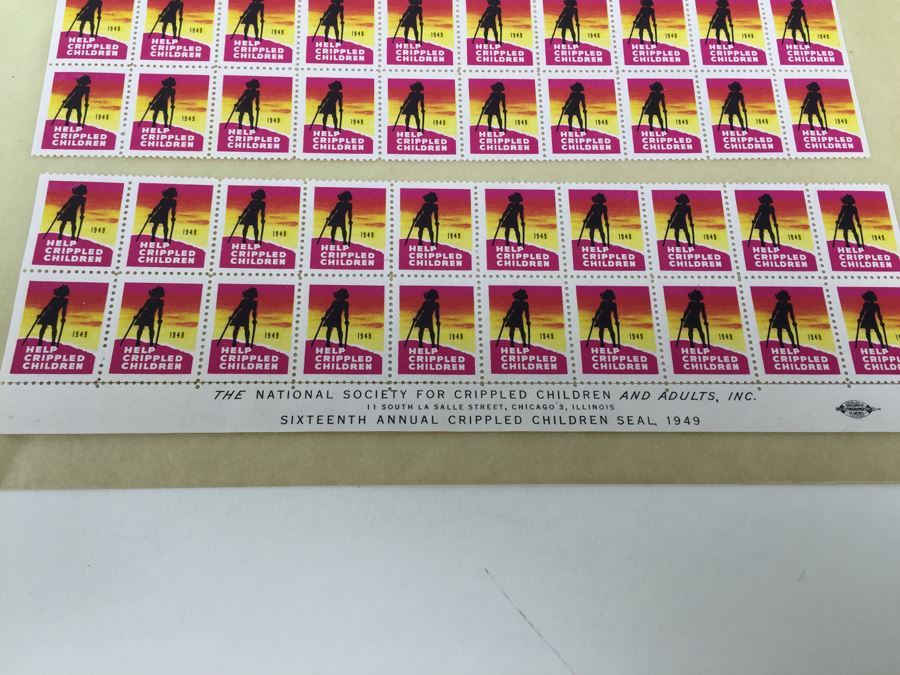 1940 & 1949 Christmas Seal Greetings Stamps + 1949 National Society For Crippled Children And Adults [Photo 10]