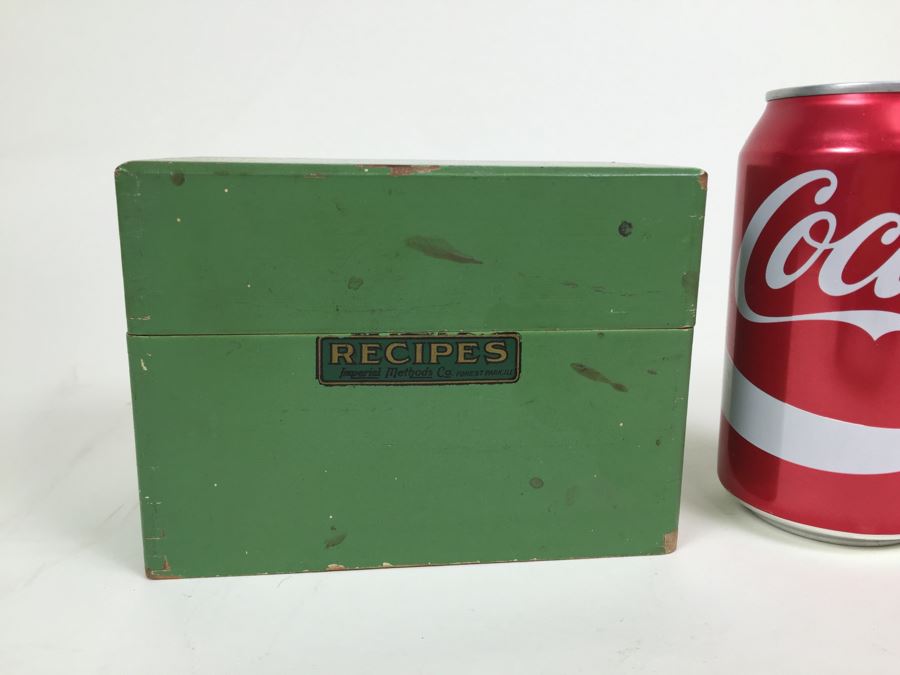 Vintage Wooden Recipes Box [Photo 6]