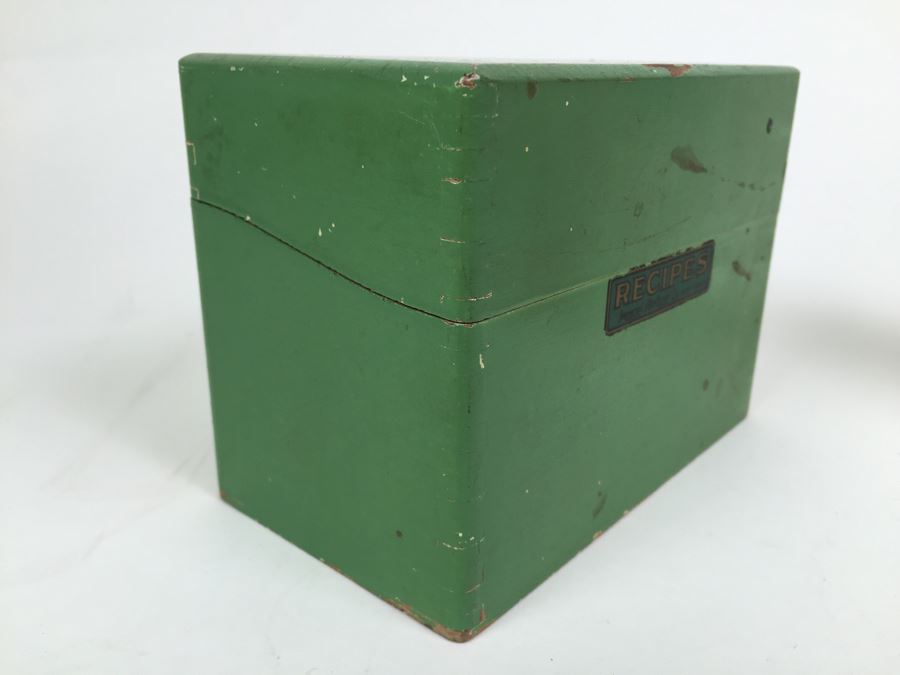 Vintage Wooden Recipes Box [Photo 2]