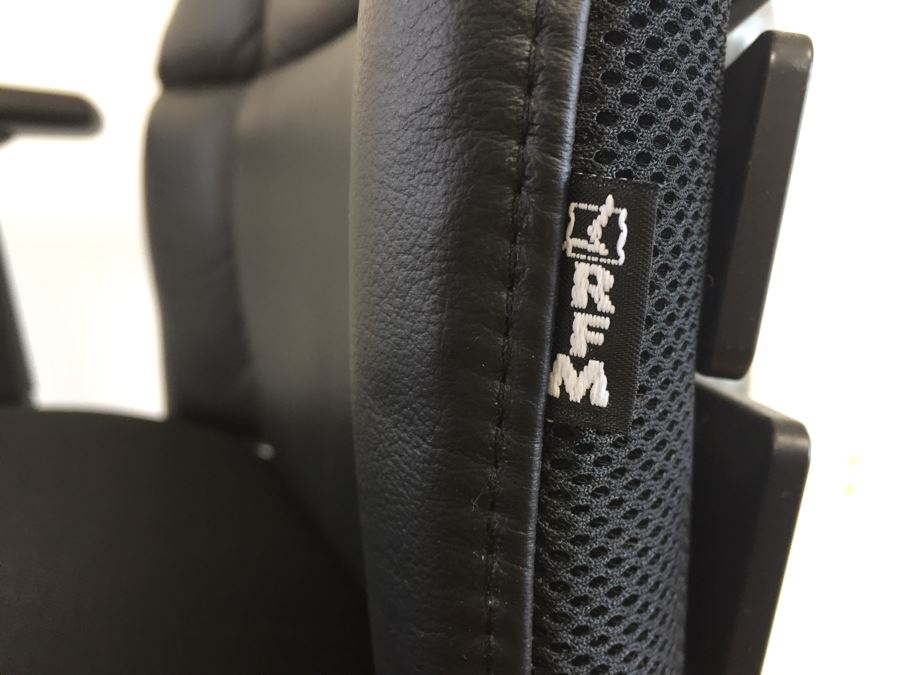  RFM Verte Chair From Healthy Back Office Chair That Molds To Your Spine's Shape Retails For $1,600 [Photo 3]