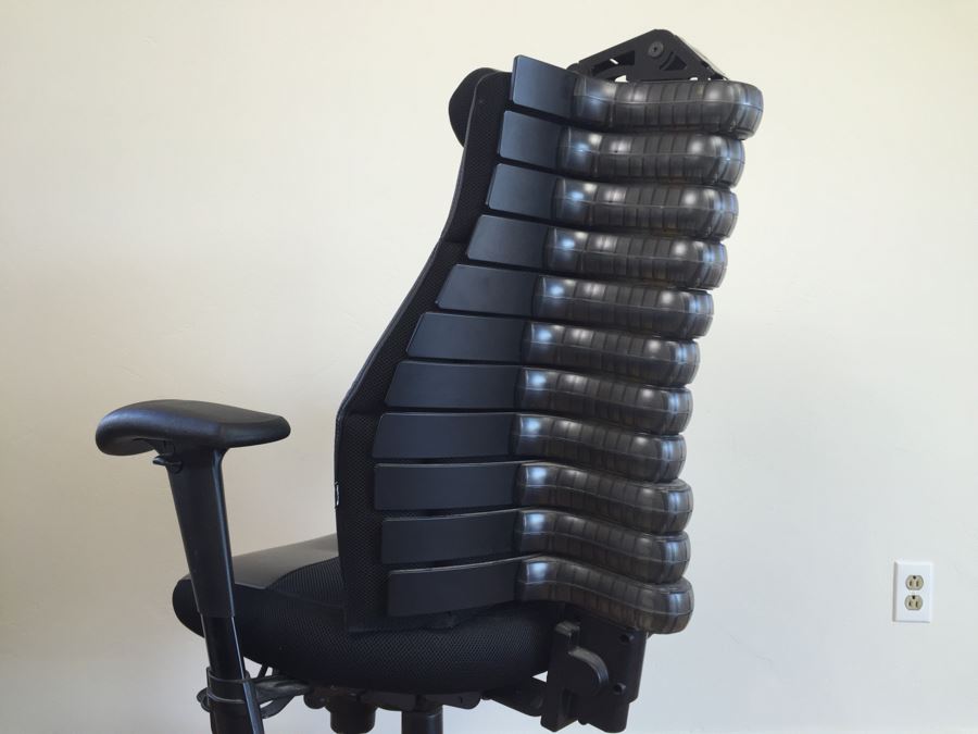  RFM Verte Chair From Healthy Back Office Chair That Molds To Your Spine's Shape Retails For $1,600 [Photo 5]
