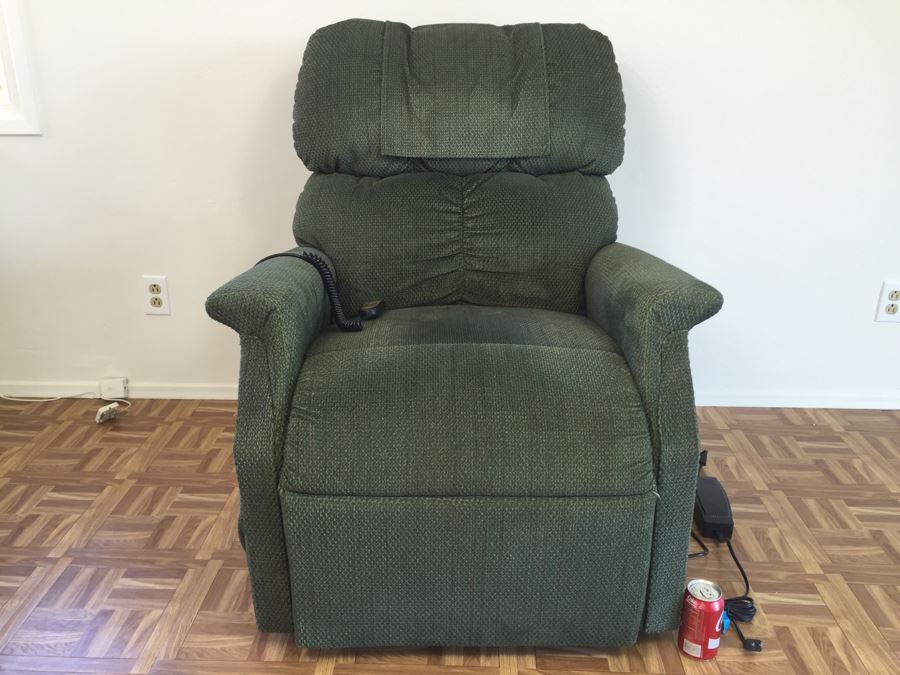 Golden Lift Chair From Healthy Back Retails $1,000+