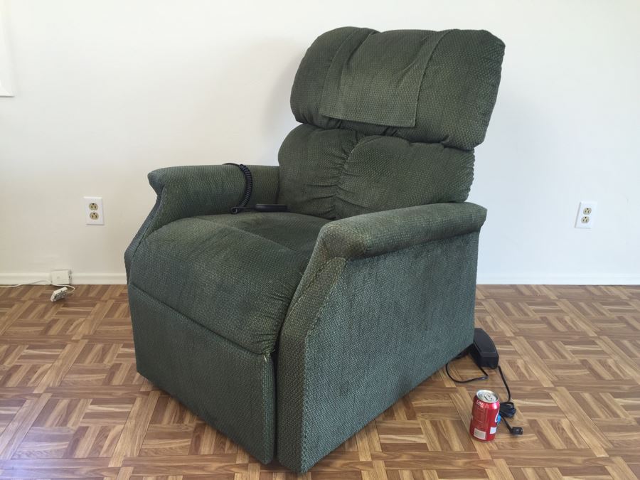 Golden Lift Chair From Healthy Back Retails $1,000+ [Photo 6]