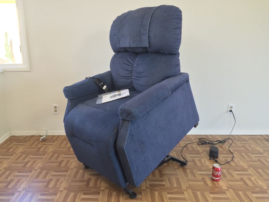 Golden Lift Chair From Healthy Back Retails $1,000+ [Photo 2]