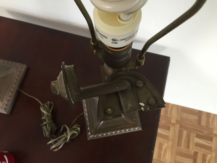 Pair Of Craftsman Table Lamps With Capiz Shades [Photo 9]