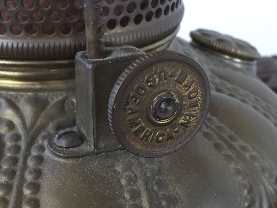 Antique Victorian Oil Lamp Electrified Painted Glass Globes Hurricane [Photo 10]