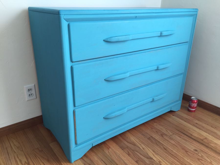Mid-Century 3-Drawer Wooden Dresser Painted Blue [Photo 5]