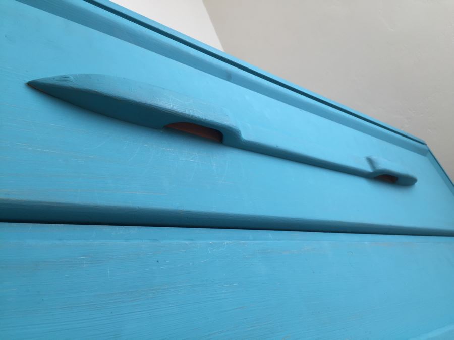 Mid-Century 3-Drawer Wooden Dresser Painted Blue [Photo 8]