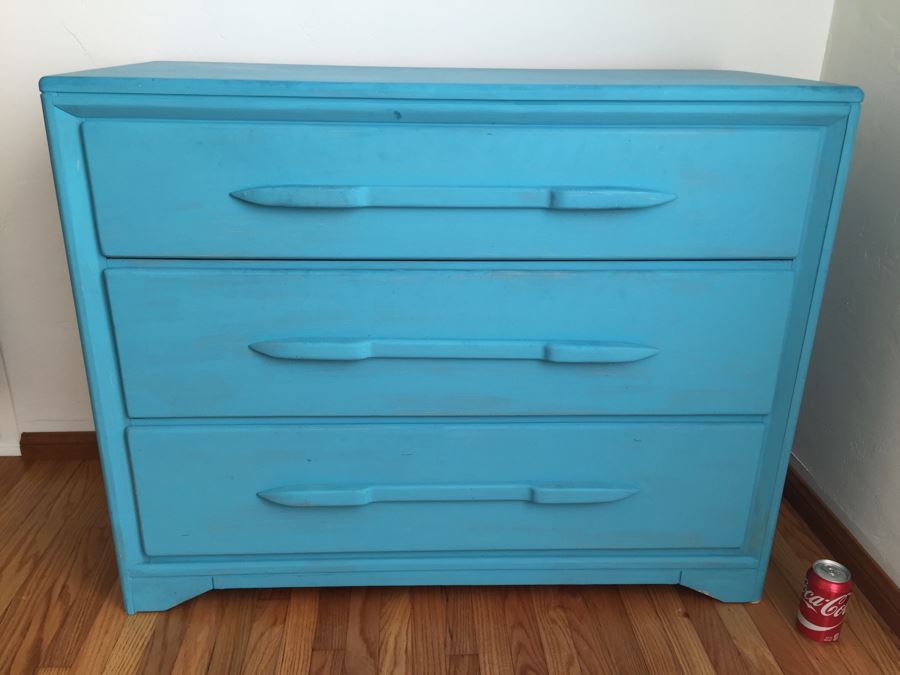 Mid-Century 3-Drawer Wooden Dresser Painted Blue [Photo 4]