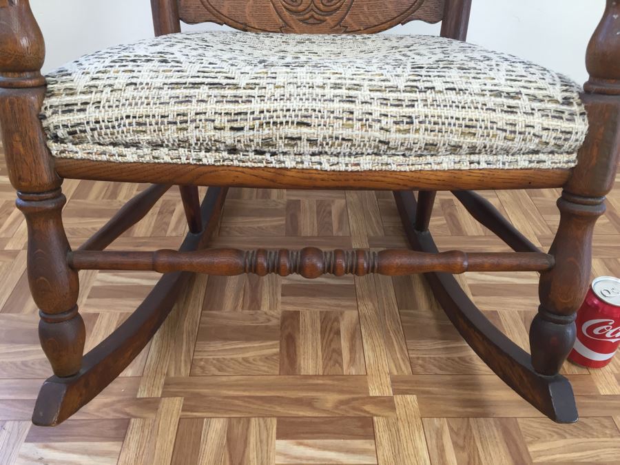 Old Oak Wooden Rocker Chair [Photo 8]