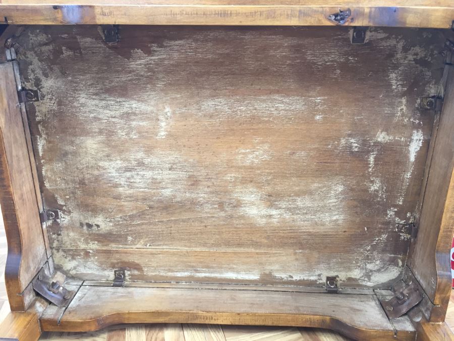 Vintage Wooden Side Table [Photo 10]