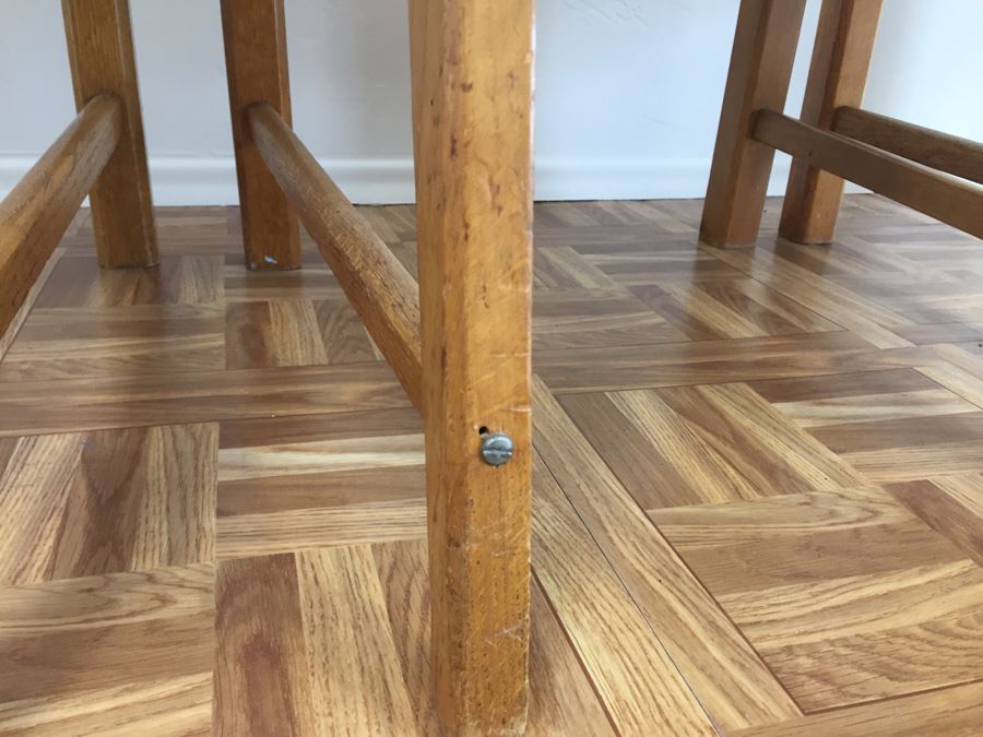 Set Of 3 Oak Curved Back Chairs [Photo 7]