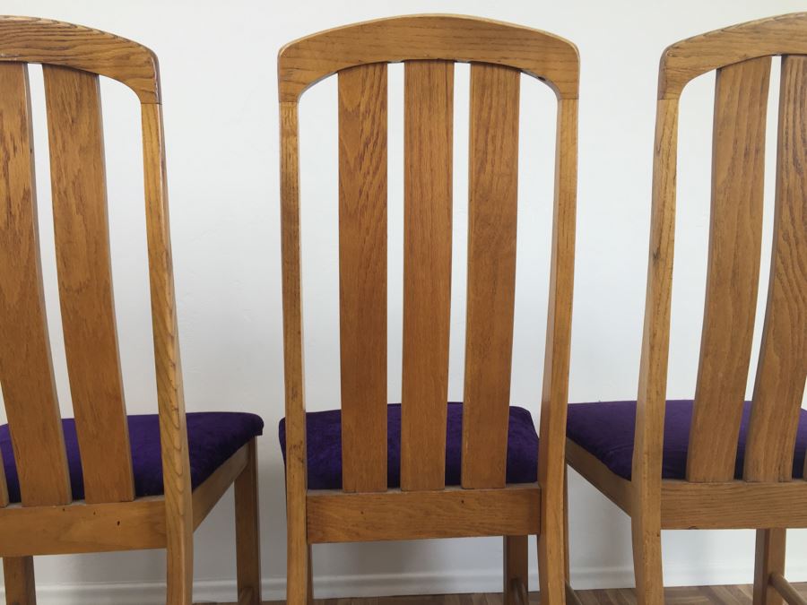 Set Of 3 Oak Curved Back Chairs [Photo 8]