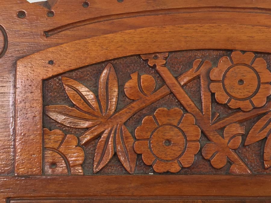 Stunning Eastlake Wooden Platform Rocker Rocking Chair With Detailed Wood Carvings [Photo 28]