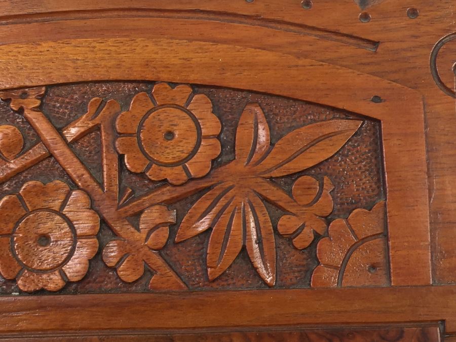 Stunning Eastlake Wooden Platform Rocker Rocking Chair With Detailed Wood Carvings [Photo 29]