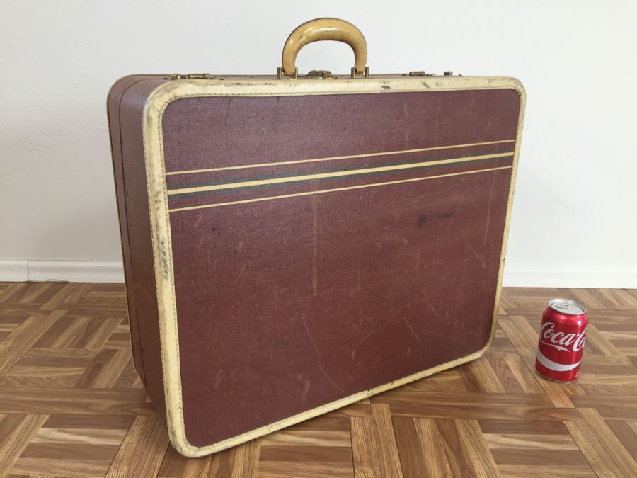 Vintage Oshkosh Satin Lined Luggage In Great Condition