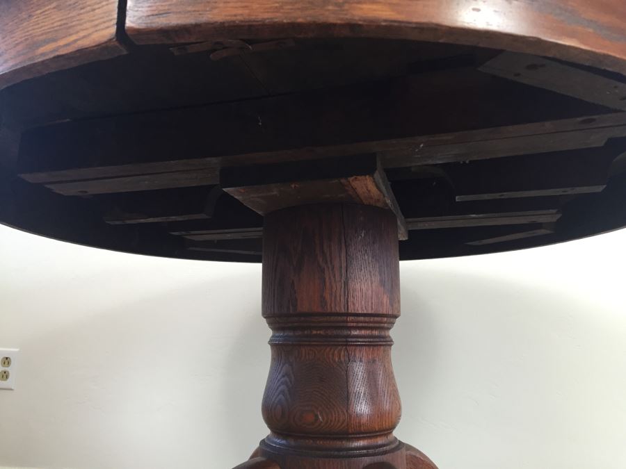 Antique Oak Pedestal Table With Claw Feet [Photo 8]