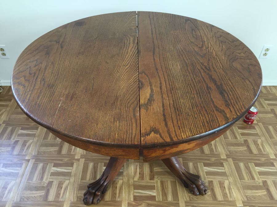 Antique Oak Pedestal Table With Claw Feet [Photo 16]