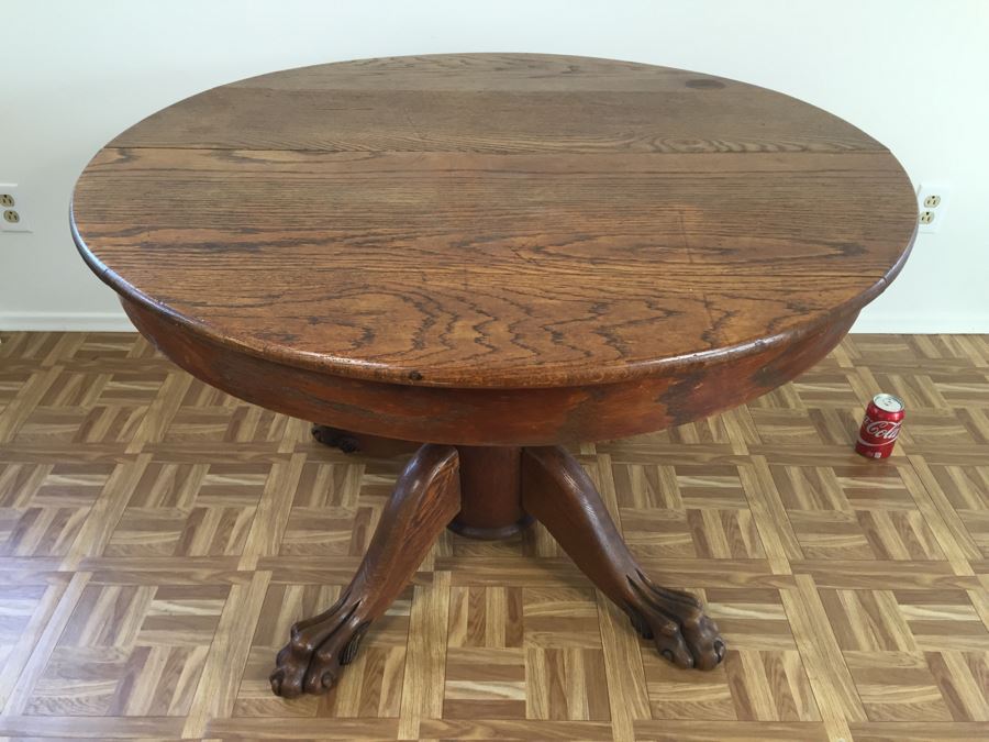 Antique Oak Pedestal Table With Claw Feet [Photo 18]