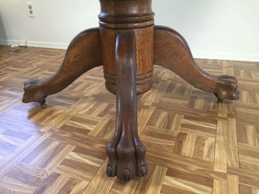 Antique Tiger Oak Pedestal Table With Claw Feet [Photo 11]