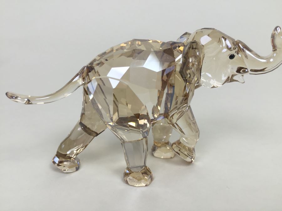 Swarovski Crystal Society SCS 2013 Young Baby Elephant Cub Gold With Original Box [Photo 17]