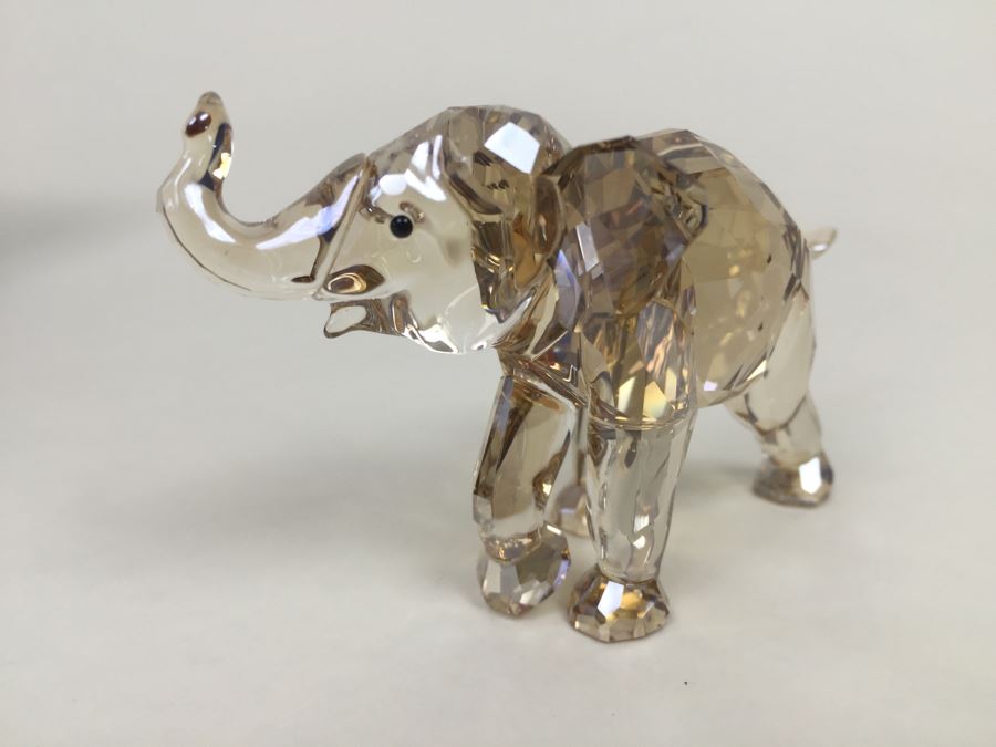 Swarovski Crystal Society SCS 2013 Young Baby Elephant Cub Gold With Original Box [Photo 12]