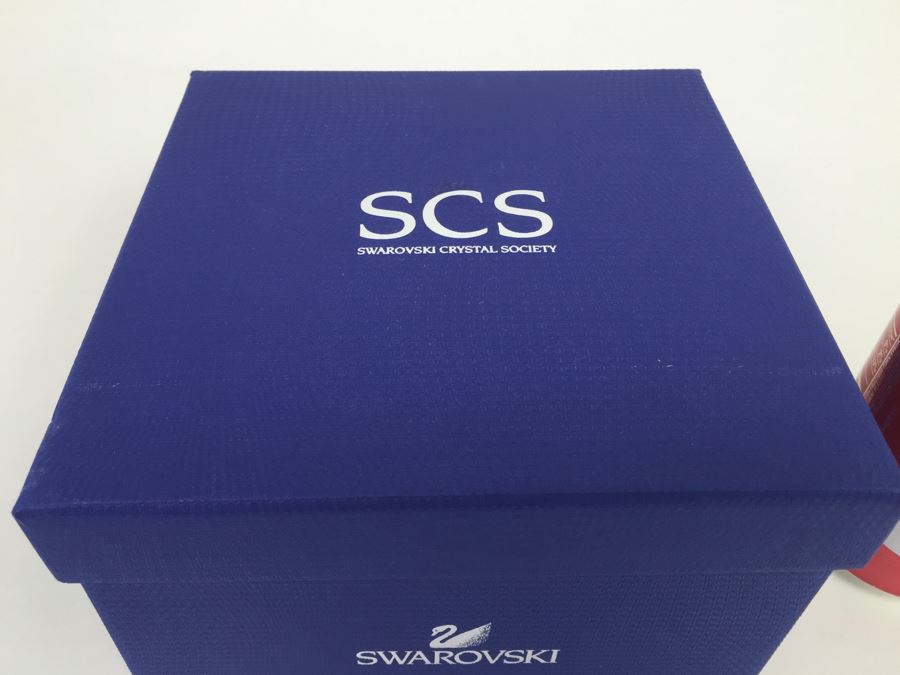 Swarovski Crystal Society 2012 Paikea Companion Young Whale [Photo 4]