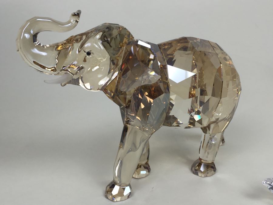 Swarovski Crystal Society SCS 2013 Elephant CINTA With Original Box And COA Retails $570 [Photo 17]