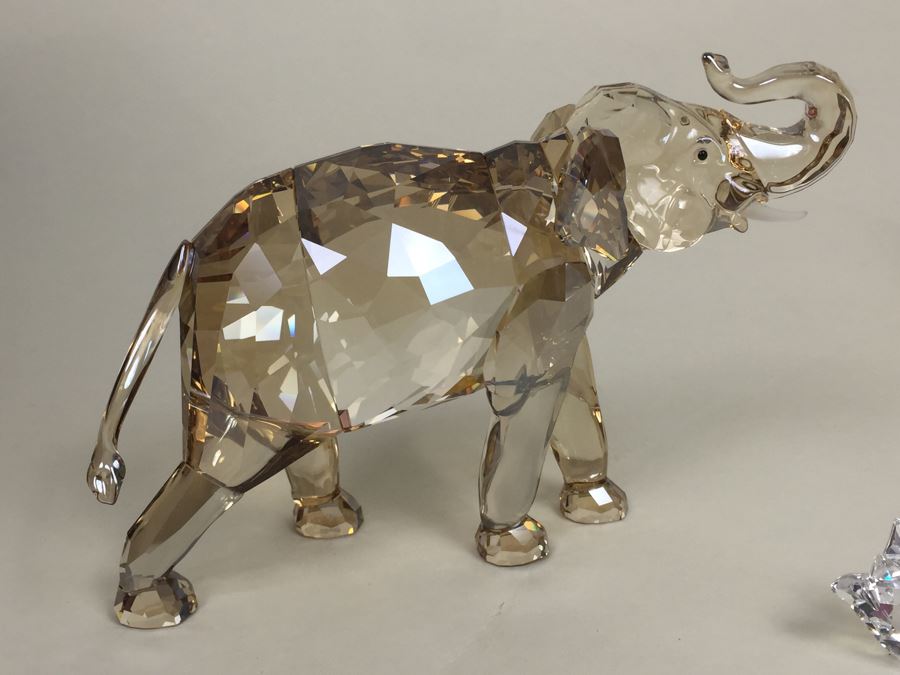 Swarovski Crystal Society SCS 2013 Elephant CINTA With Original Box And COA Retails $570 [Photo 13]
