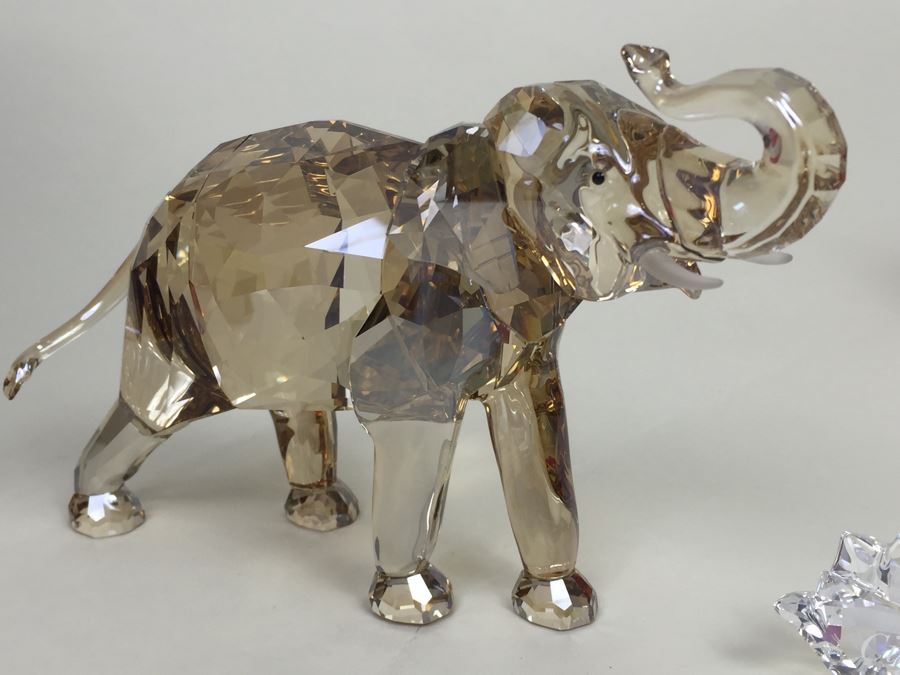 Swarovski Crystal Society SCS 2013 Elephant CINTA With Original Box And COA Retails $570 [Photo 14]