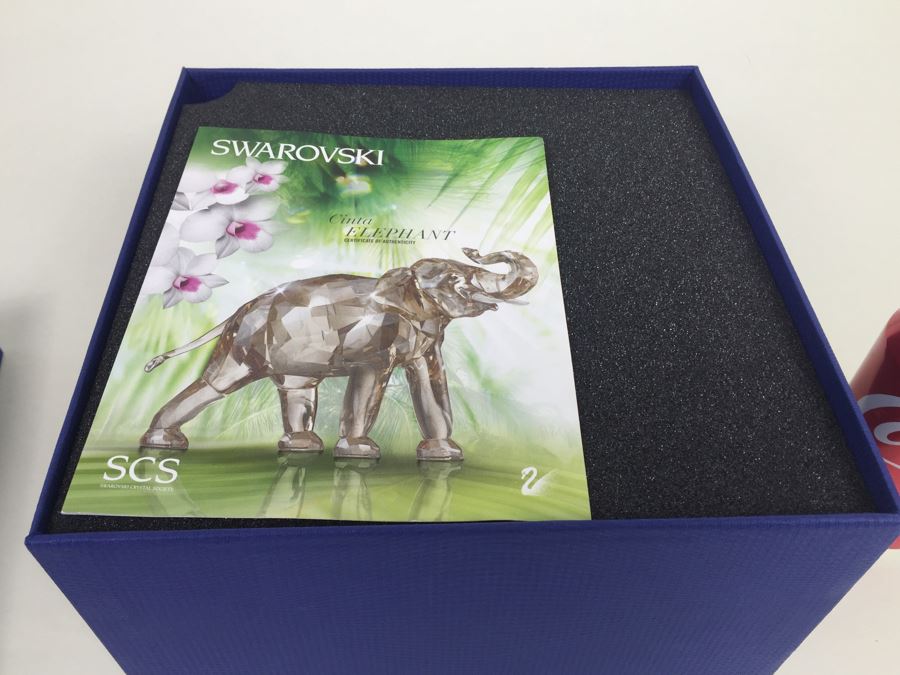 Swarovski Crystal Society SCS 2013 Elephant CINTA With Original Box And COA Retails $570 [Photo 5]