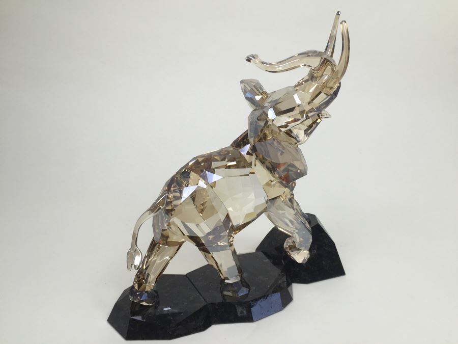 GRAND Swarovski Elephant Full-Colored On Cut Emerald Pearl Granite Base With Original Box And White Gloves Retails $1,690 [Photo 29]