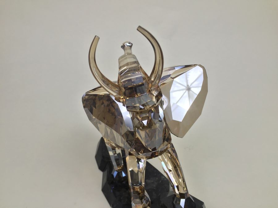 GRAND Swarovski Elephant Full-Colored On Cut Emerald Pearl Granite Base With Original Box And White Gloves Retails $1,690 [Photo 40]