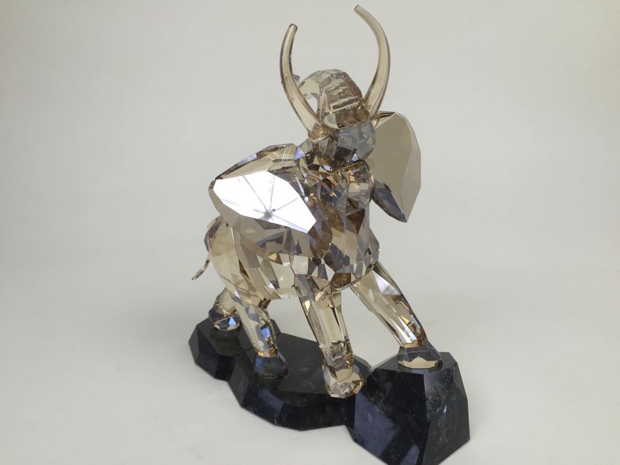 GRAND Swarovski Elephant Full-Colored On Cut Emerald Pearl Granite Base With Original Box And White Gloves Retails $1,690 [Photo 19]