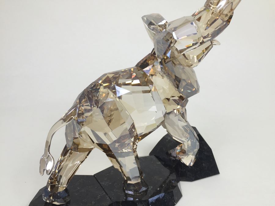 GRAND Swarovski Elephant Full-Colored On Cut Emerald Pearl Granite Base With Original Box And White Gloves Retails $1,690 [Photo 28]