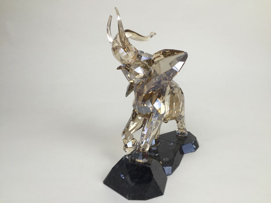 GRAND Swarovski Elephant Full-Colored On Cut Emerald Pearl Granite Base With Original Box And White Gloves Retails $1,690 [Photo 14]