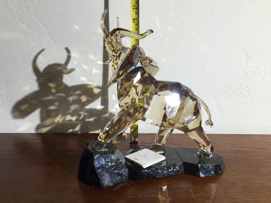 GRAND Swarovski Elephant Full-Colored On Cut Emerald Pearl Granite Base With Original Box And White Gloves Retails $1,690 [Photo 3]