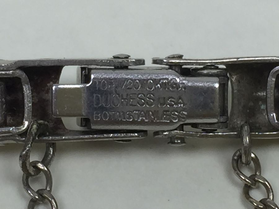 14K Gold Women's Bulova Watch With 26 Diamonds 022604 13.42g - Watch Band Is Gold Filled [Photo 26]