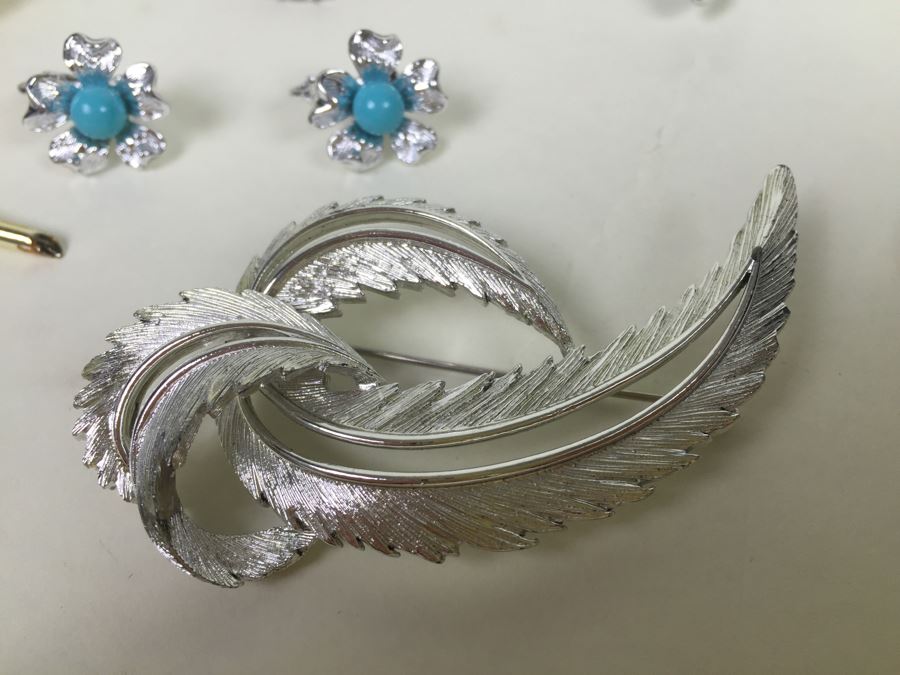 Signed Sarah Coventry Cov Jewelry [Photo 4]