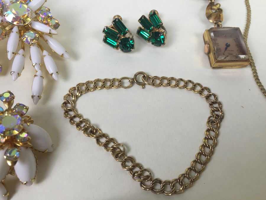 Costume Jewelry Lot [Photo 9]