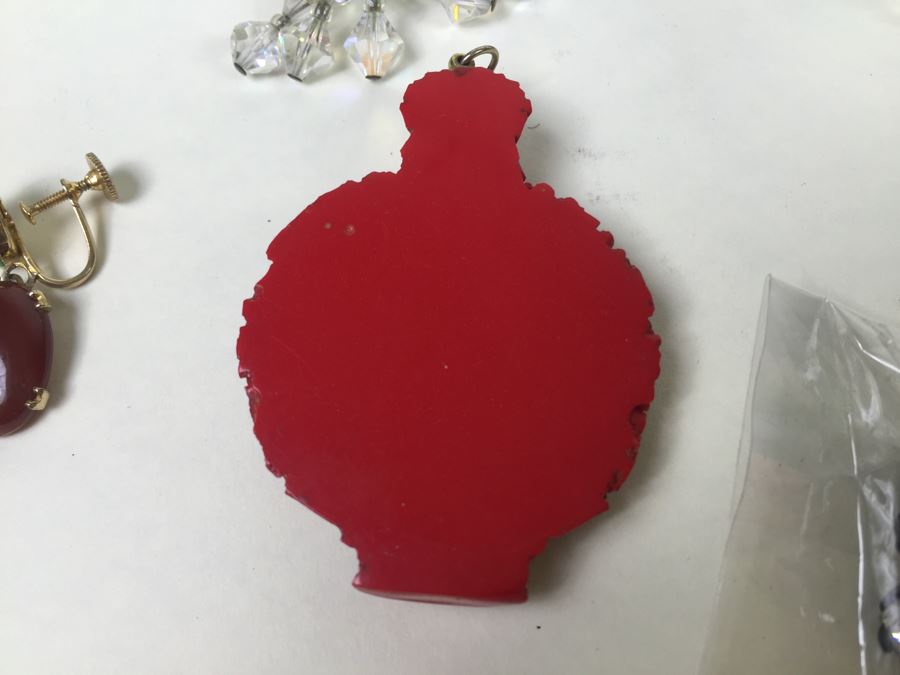 Costume Jewelry Lot [Photo 19]