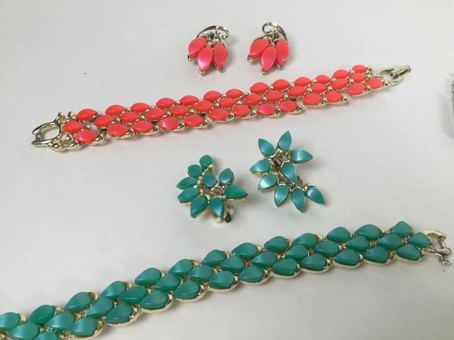 Costume Jewelry Lot [Photo 8]