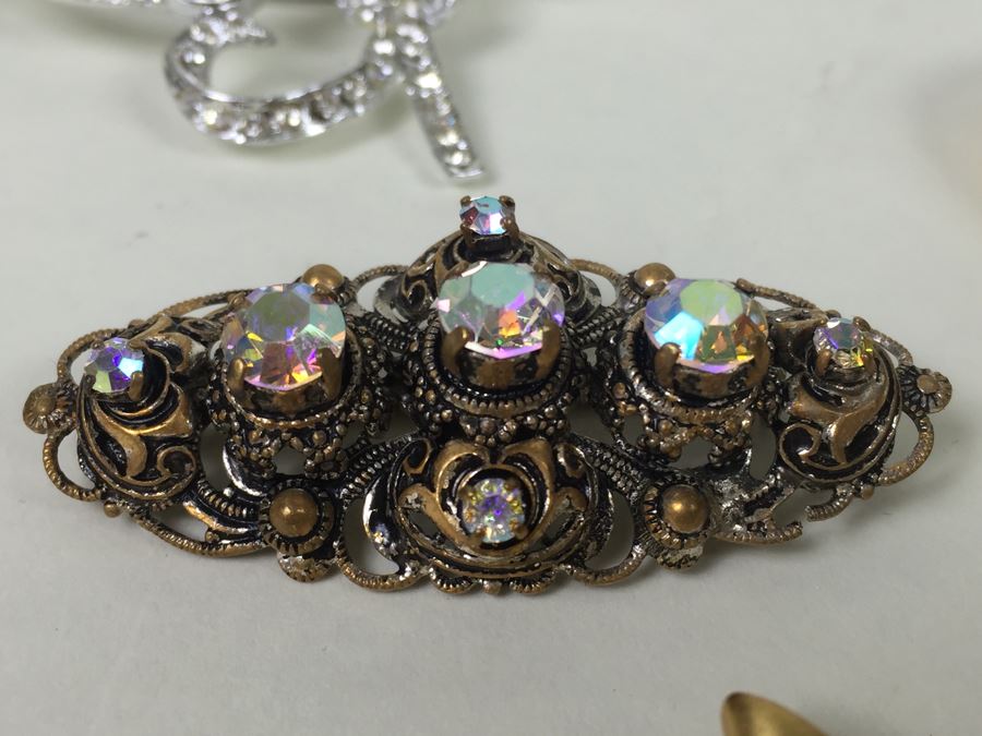 Costume Jewelry Lot [Photo 2]