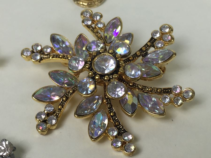 Costume Jewelry Lot [Photo 3]