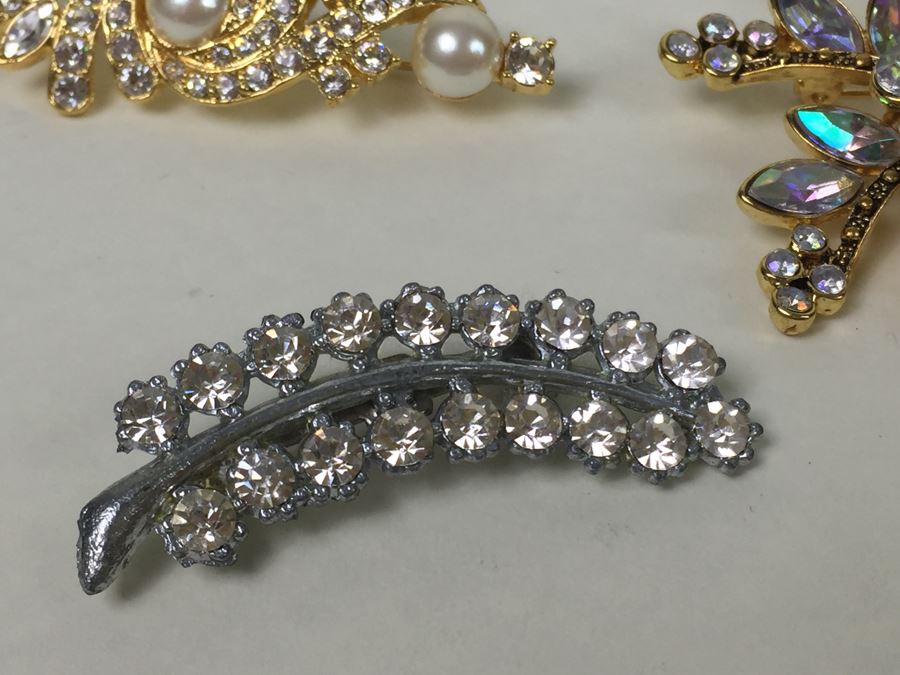 Costume Jewelry Lot [Photo 12]