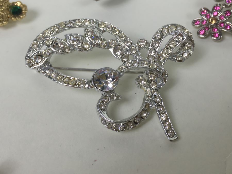 Costume Jewelry Lot [Photo 25]